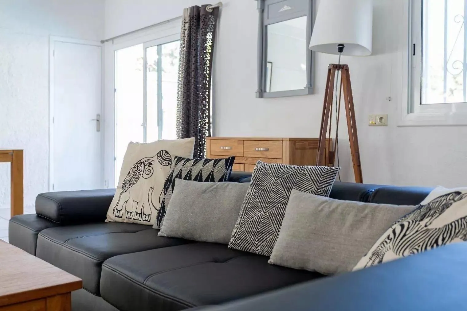 Ferienhaus Mit 2 Schlafzimmern Und Grossem Pool In Santa Cristina D'Aro Holiday home