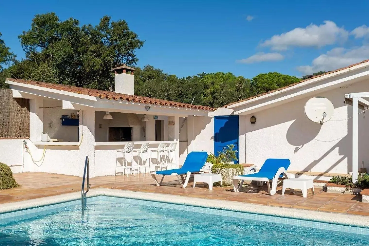 Ferienhaus Mit 2 Schlafzimmern Und Grossem Pool In Santa Cristina D'Aro Holiday home